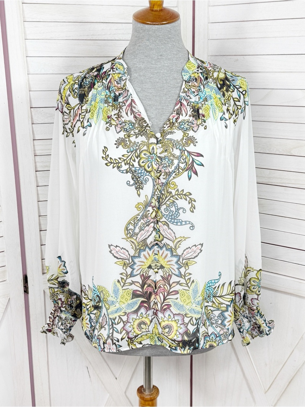 WHBM Floral Boho Pleated Smock Cuff Blouse White Multi XS Button Up Chiffon